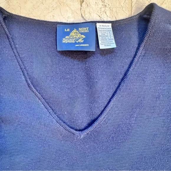 Le Mont St Michel Wool knit pleat french v neck belt tie navy dress Sz 8 - Picture 6 of 6